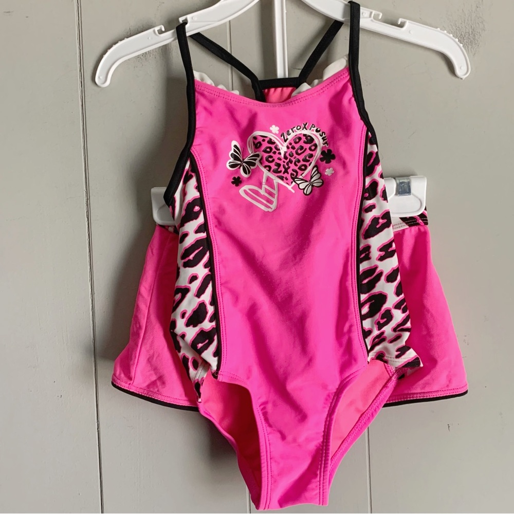 ZeroXposur Girls Neon Pink Animal Print One-piece Swimsuit Set